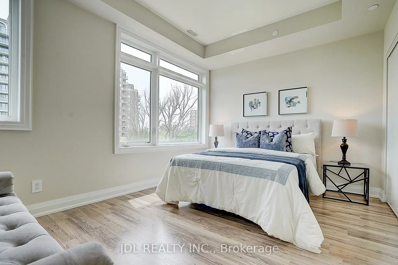 370 D, Red Maple, Langstaff, Richmond Hill