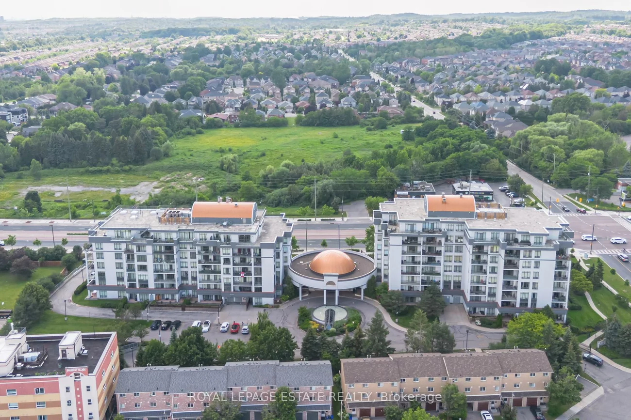 11121, Yonge, Devonsleigh, Richmond Hill