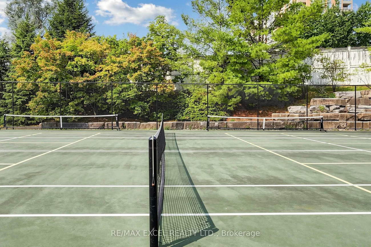 350, Red Maple, Langstaff, Richmond Hill