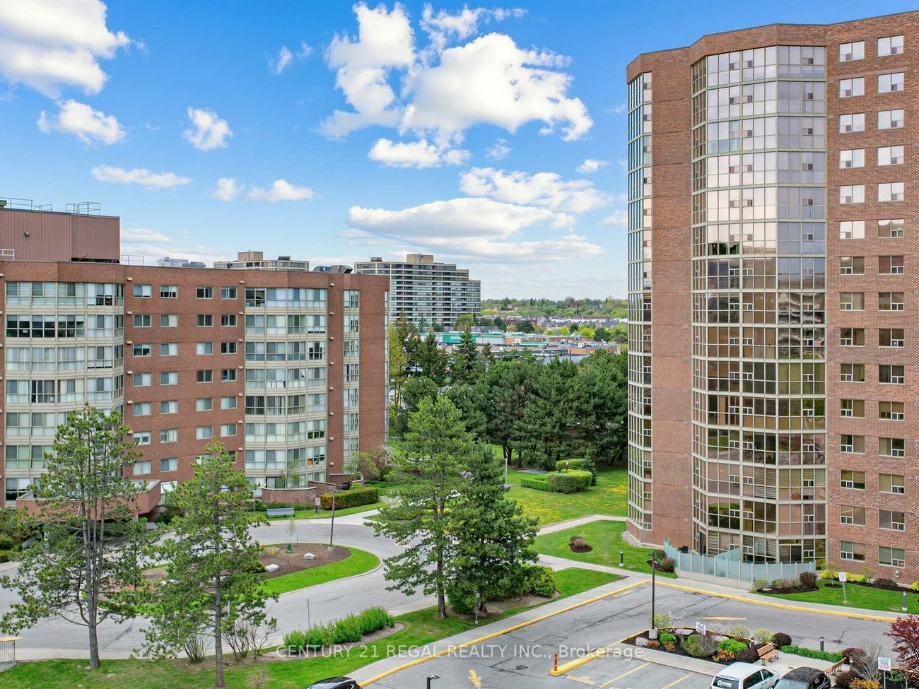 40, Baif, North Richvale, Richmond Hill