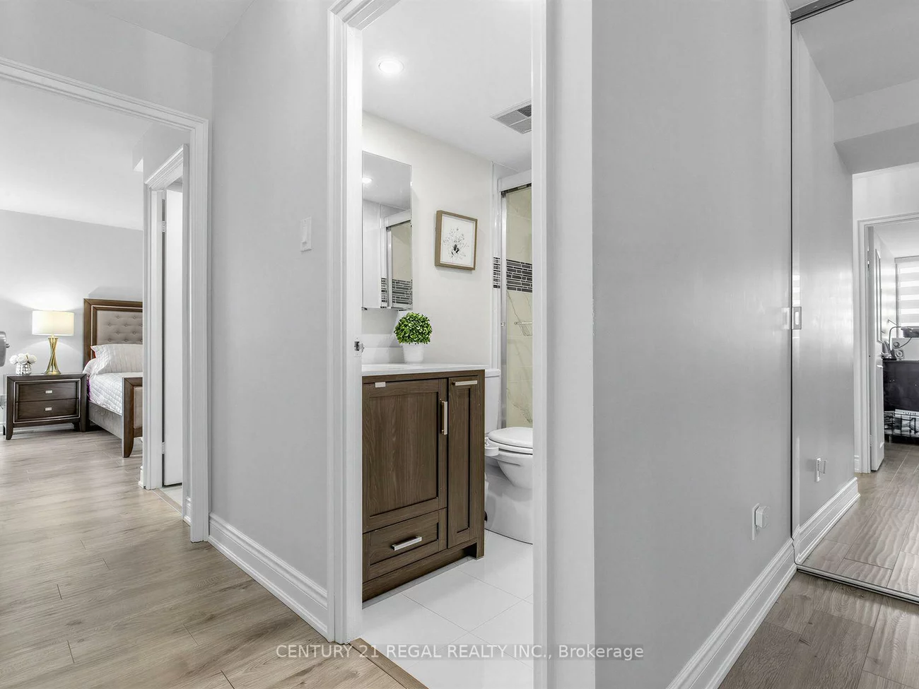 40, Baif, North Richvale, Richmond Hill
