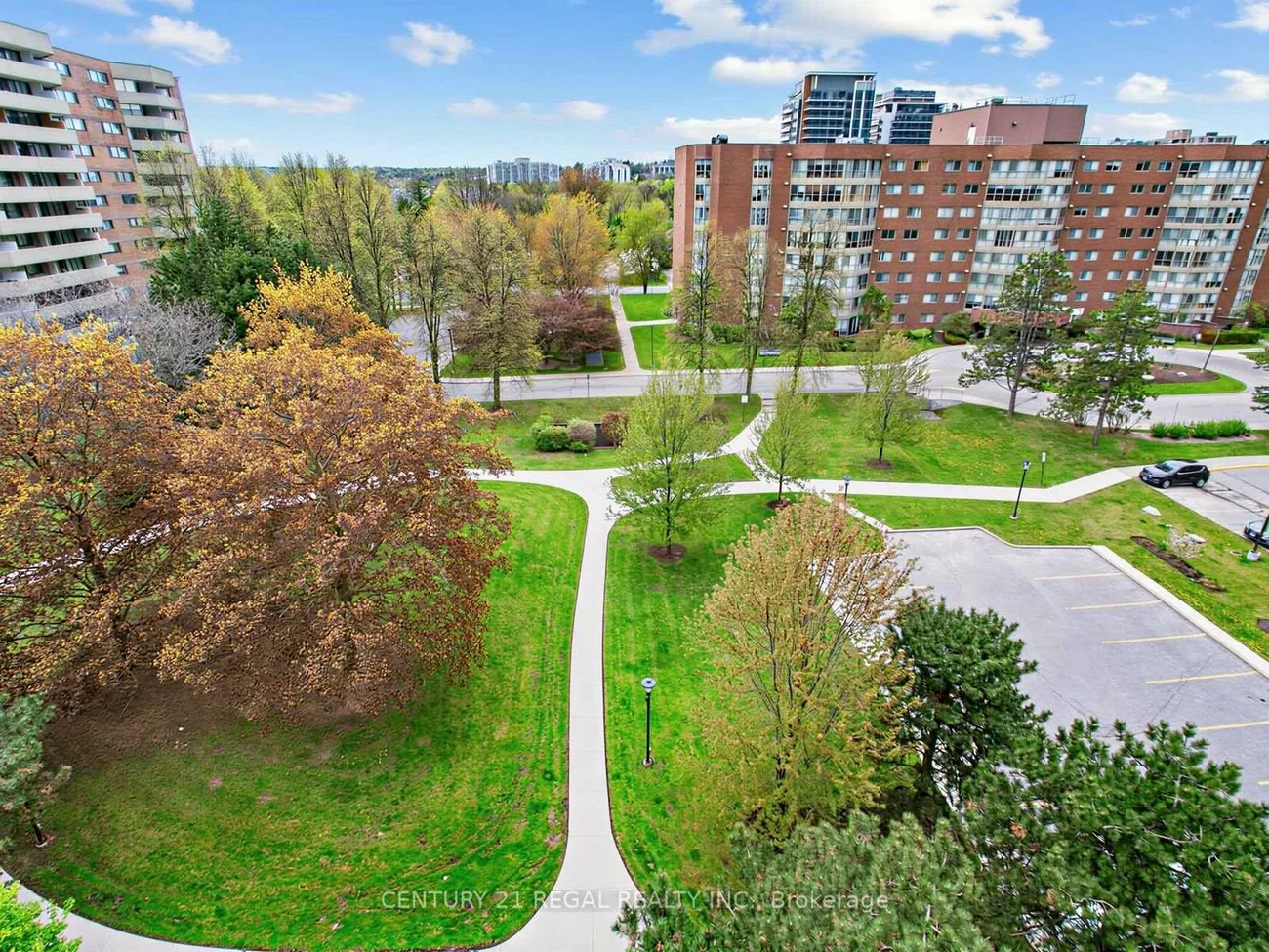 40, Baif, North Richvale, Richmond Hill