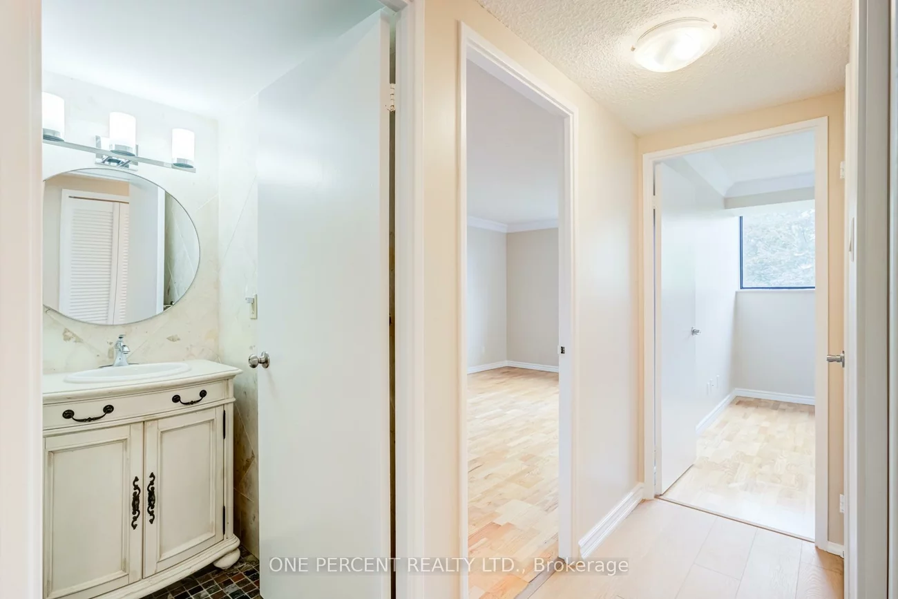 40, Baif, North Richvale, Richmond Hill