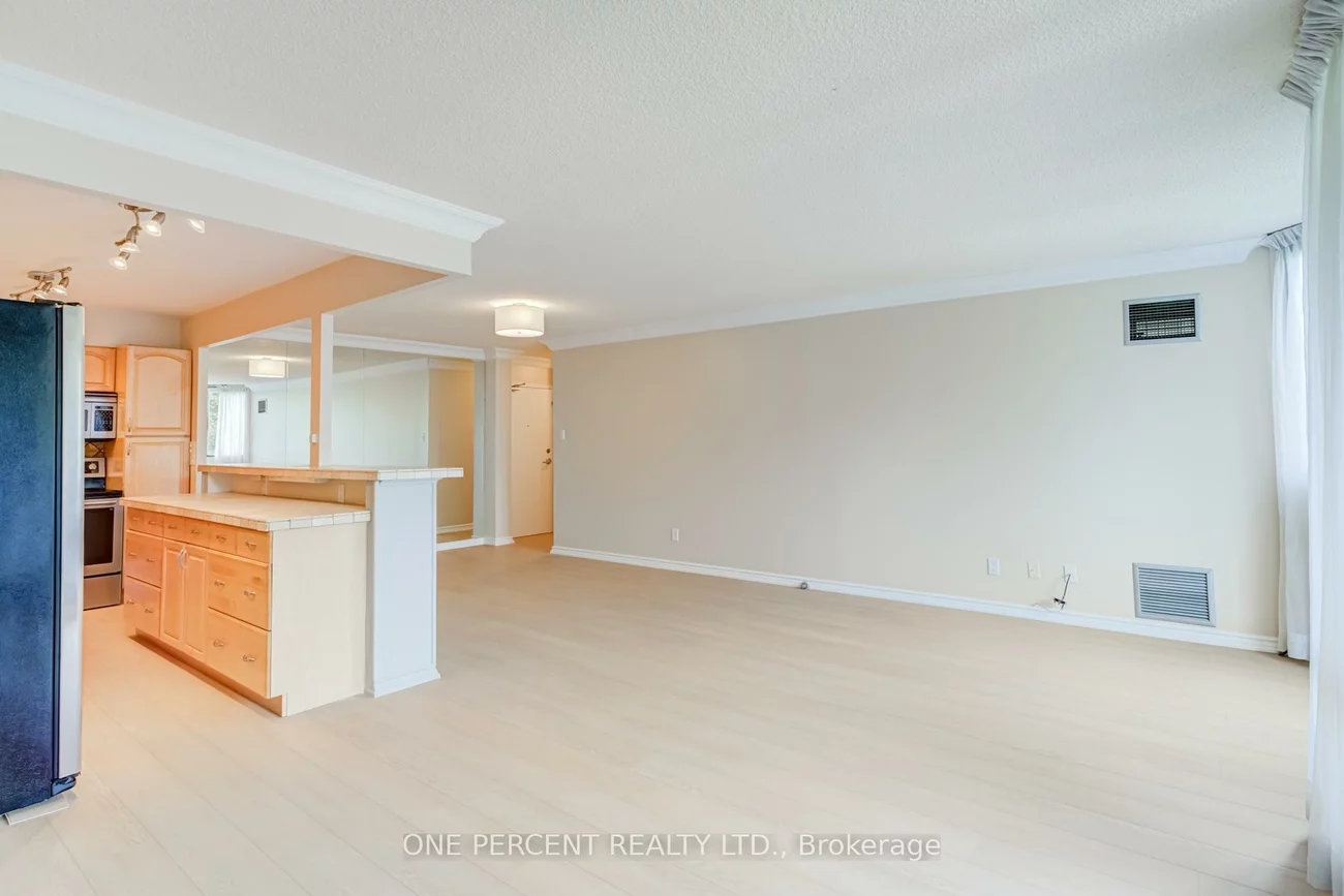 40, Baif, North Richvale, Richmond Hill