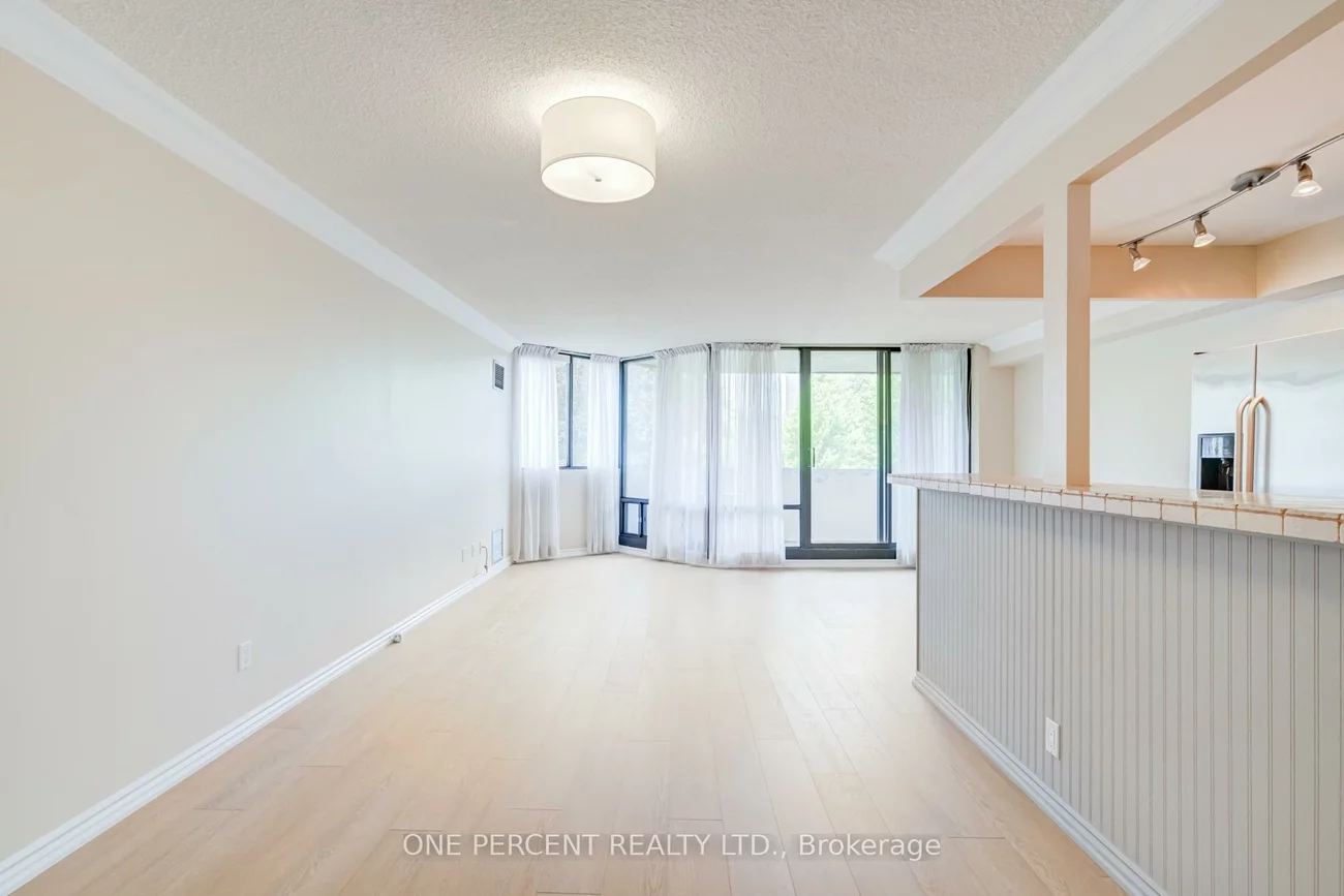 40, Baif, North Richvale, Richmond Hill
