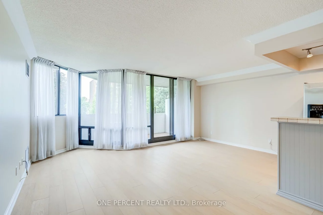 40, Baif, North Richvale, Richmond Hill