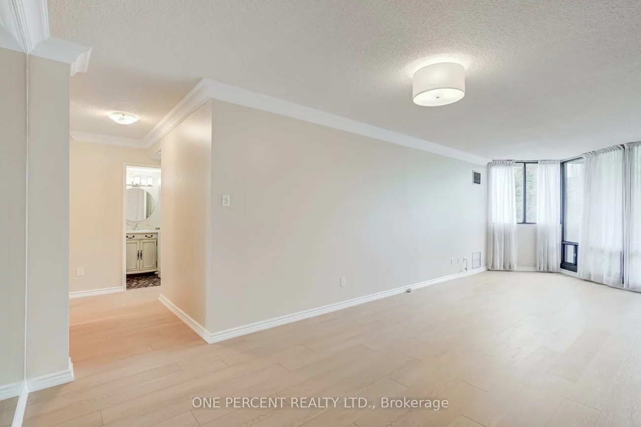 40, Baif, North Richvale, Richmond Hill