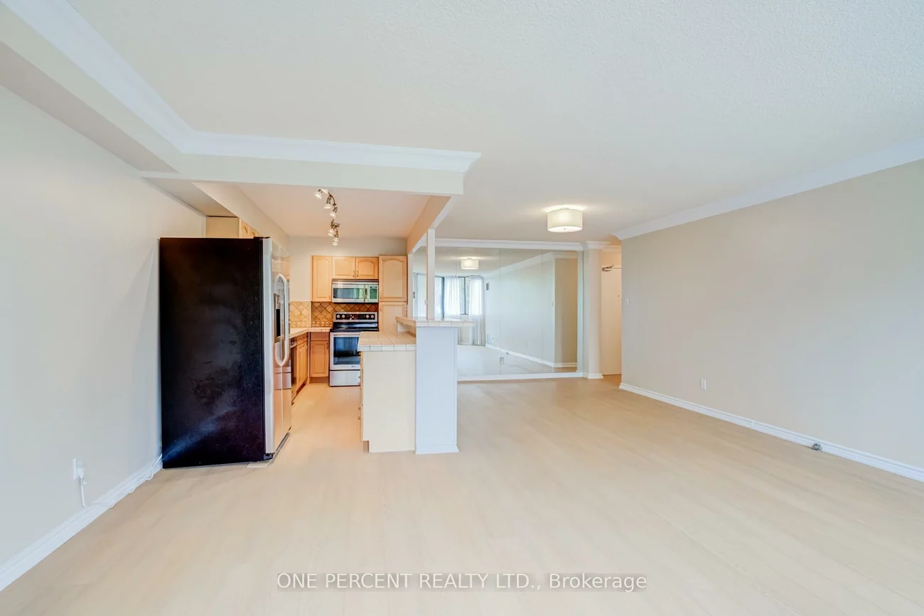 40, Baif, North Richvale, Richmond Hill
