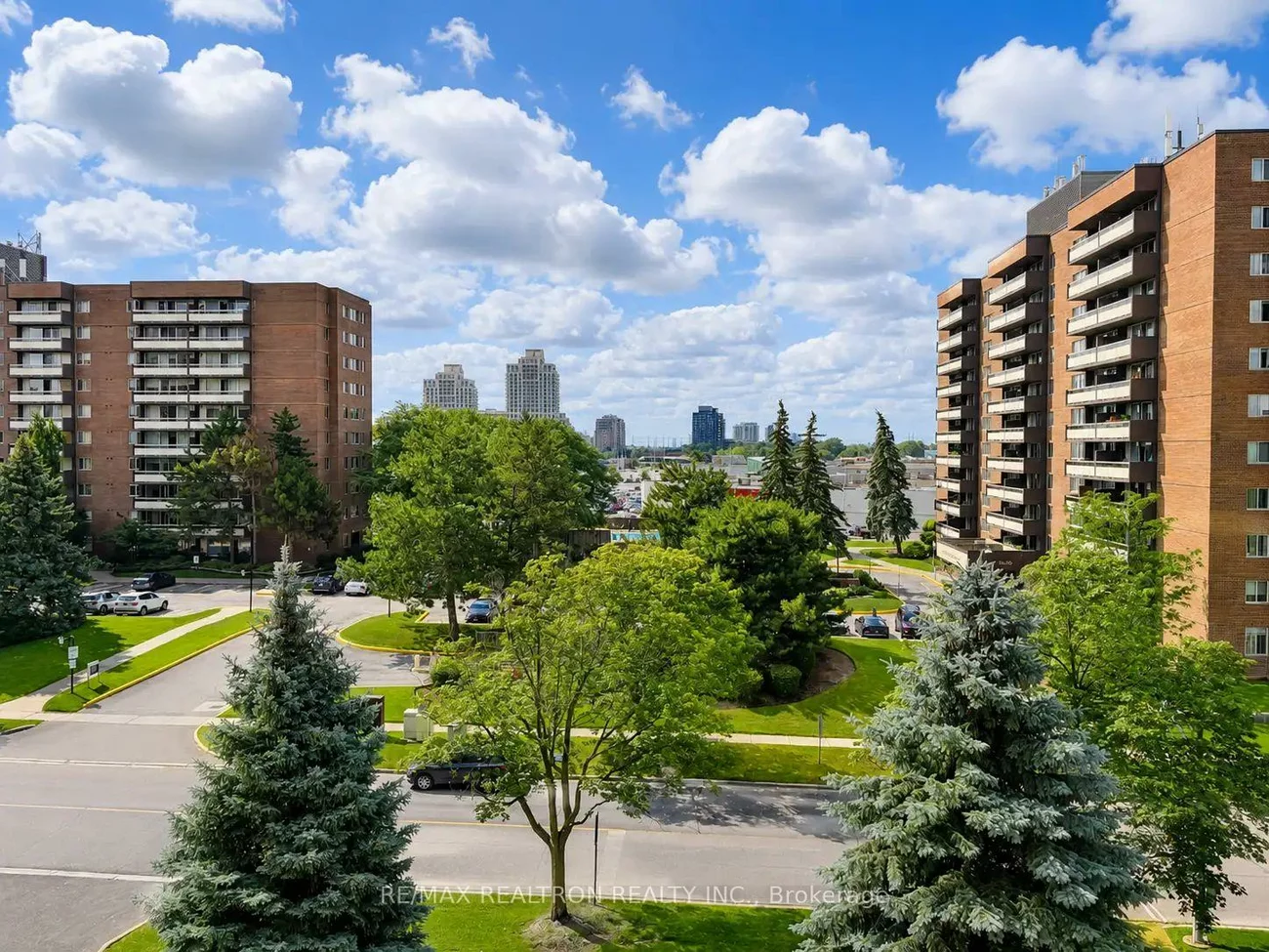 40, Baif, North Richvale, Richmond Hill