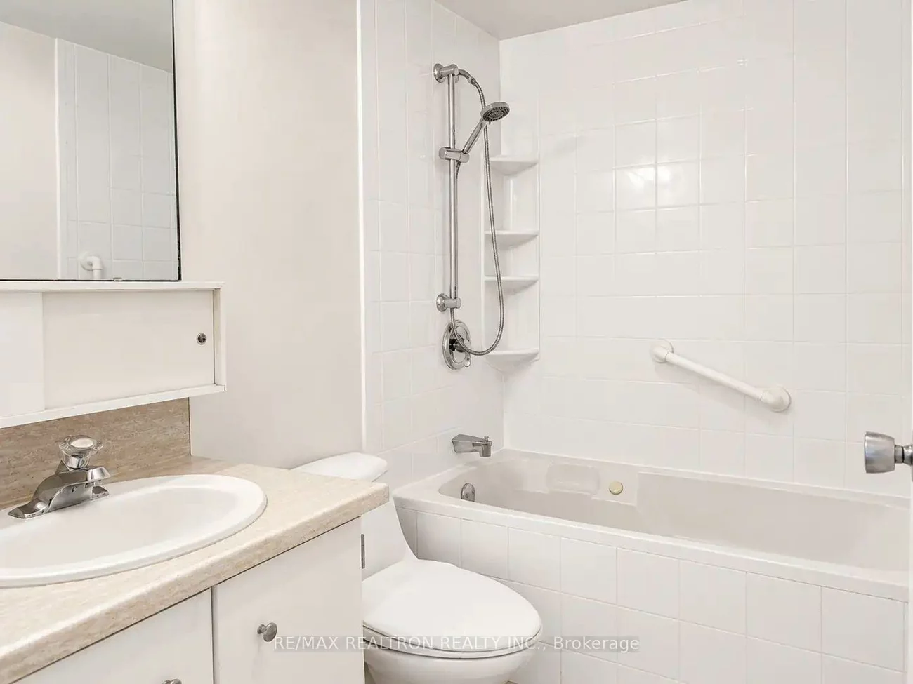 40, Baif, North Richvale, Richmond Hill