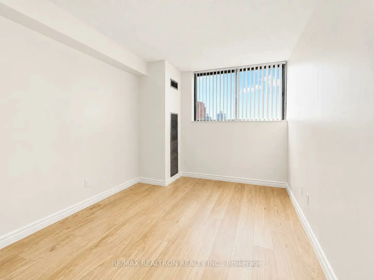 40, Baif, North Richvale, Richmond Hill