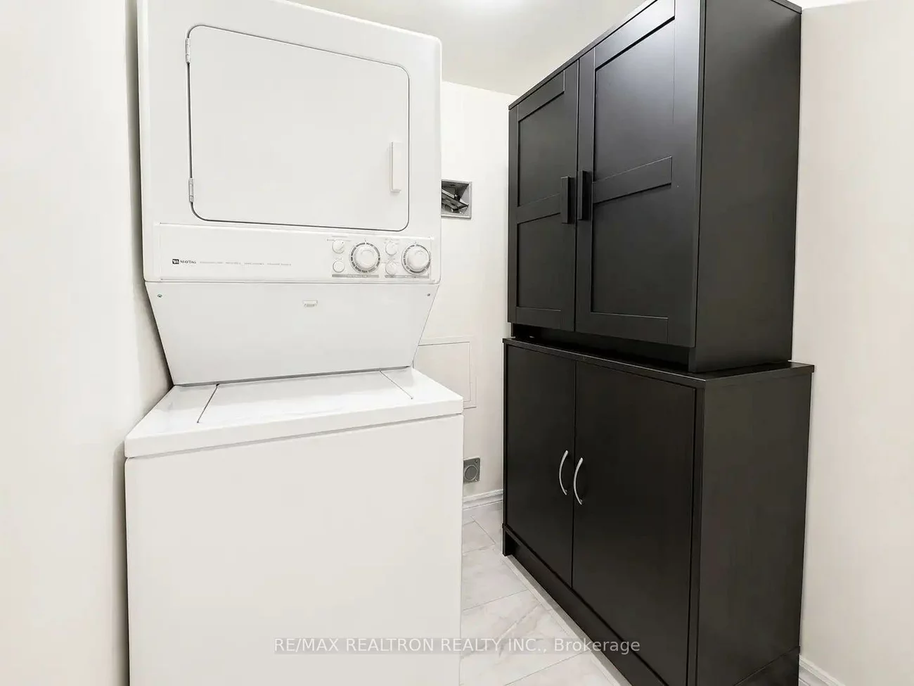 40, Baif, North Richvale, Richmond Hill