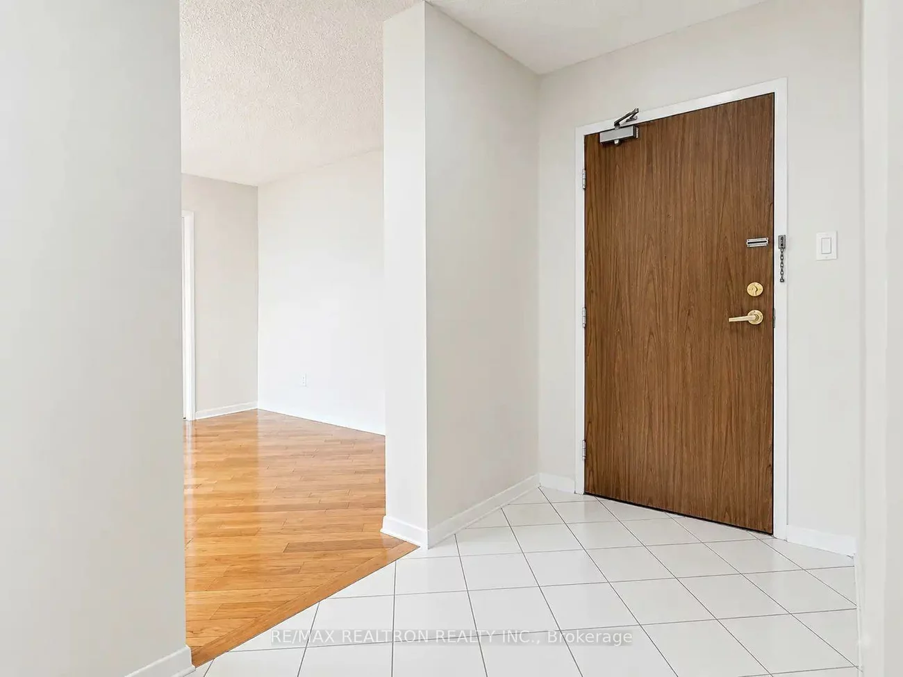 40, Baif, North Richvale, Richmond Hill