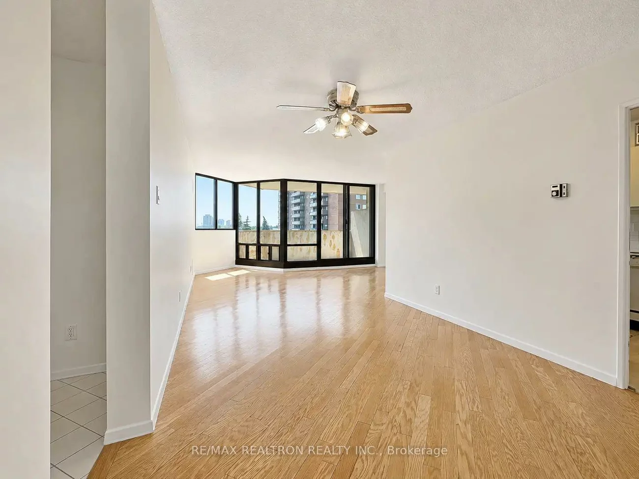 40, Baif, North Richvale, Richmond Hill