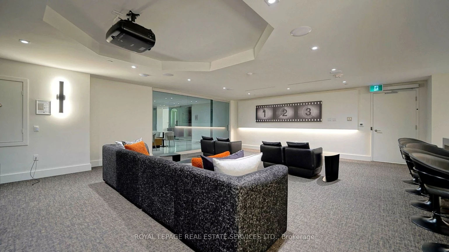 8868, Yonge, South Richvale, Richmond Hill