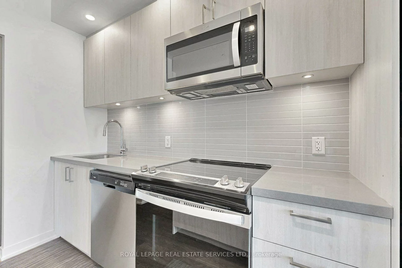 8868, Yonge, South Richvale, Richmond Hill