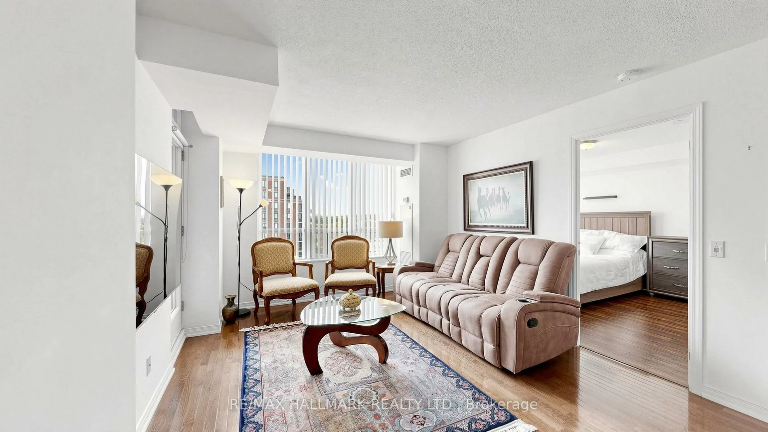 310, Red Maple, Langstaff, Richmond Hill