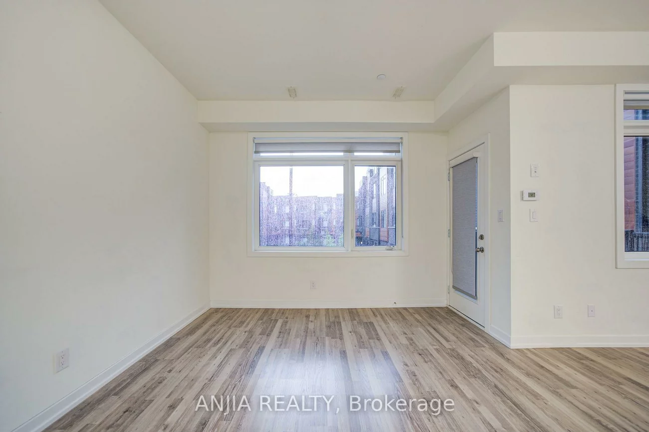 370D, Red Maple, Langstaff, Richmond Hill