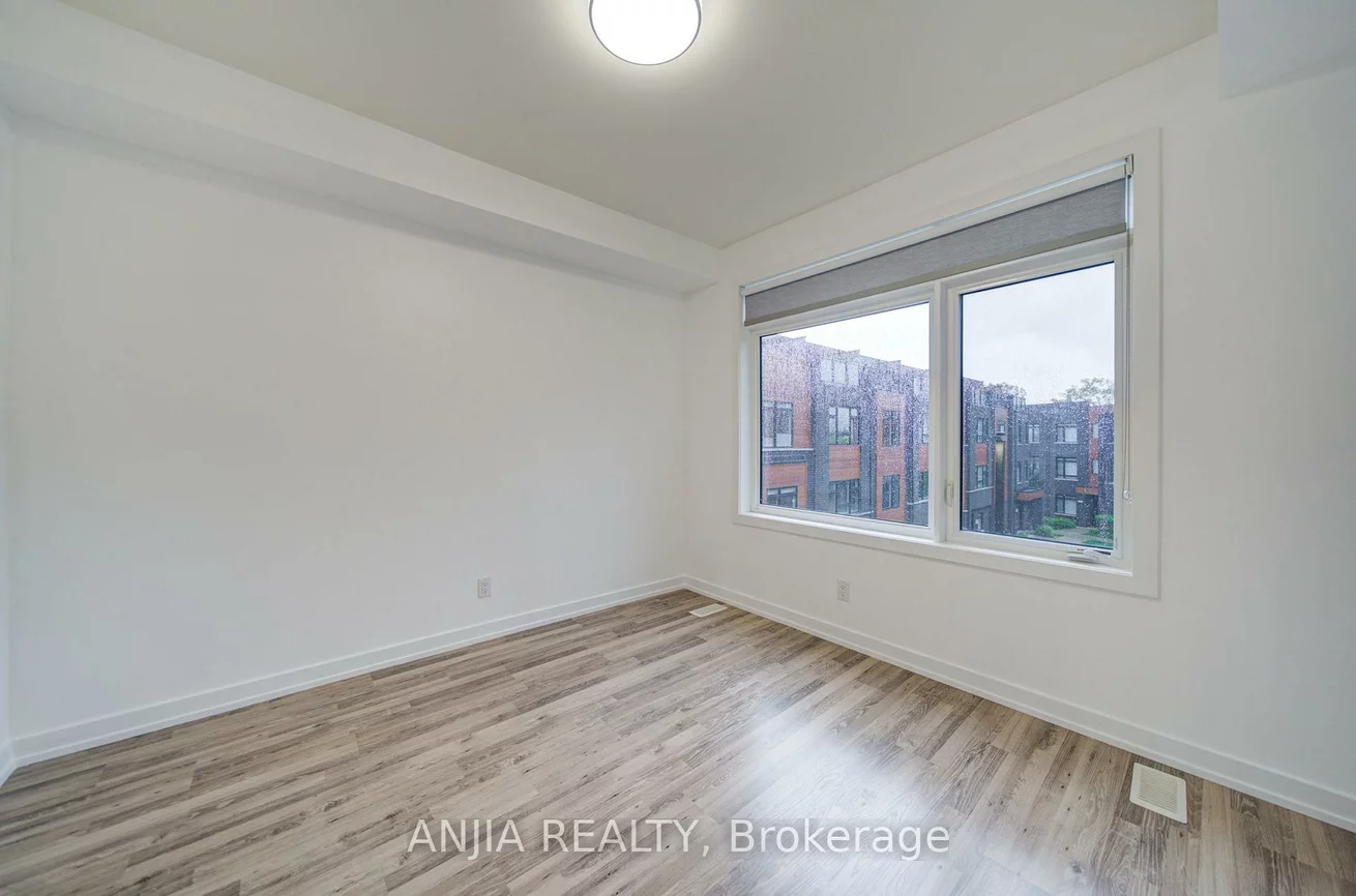370D, Red Maple, Langstaff, Richmond Hill