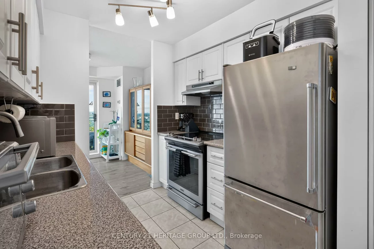 39, Oneida, Langstaff, Richmond Hill