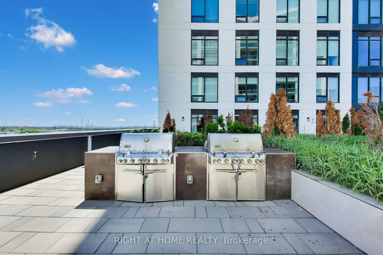 8868, Yonge, South Richvale, Richmond Hill