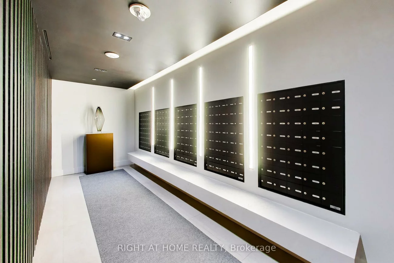 8868, Yonge, South Richvale, Richmond Hill