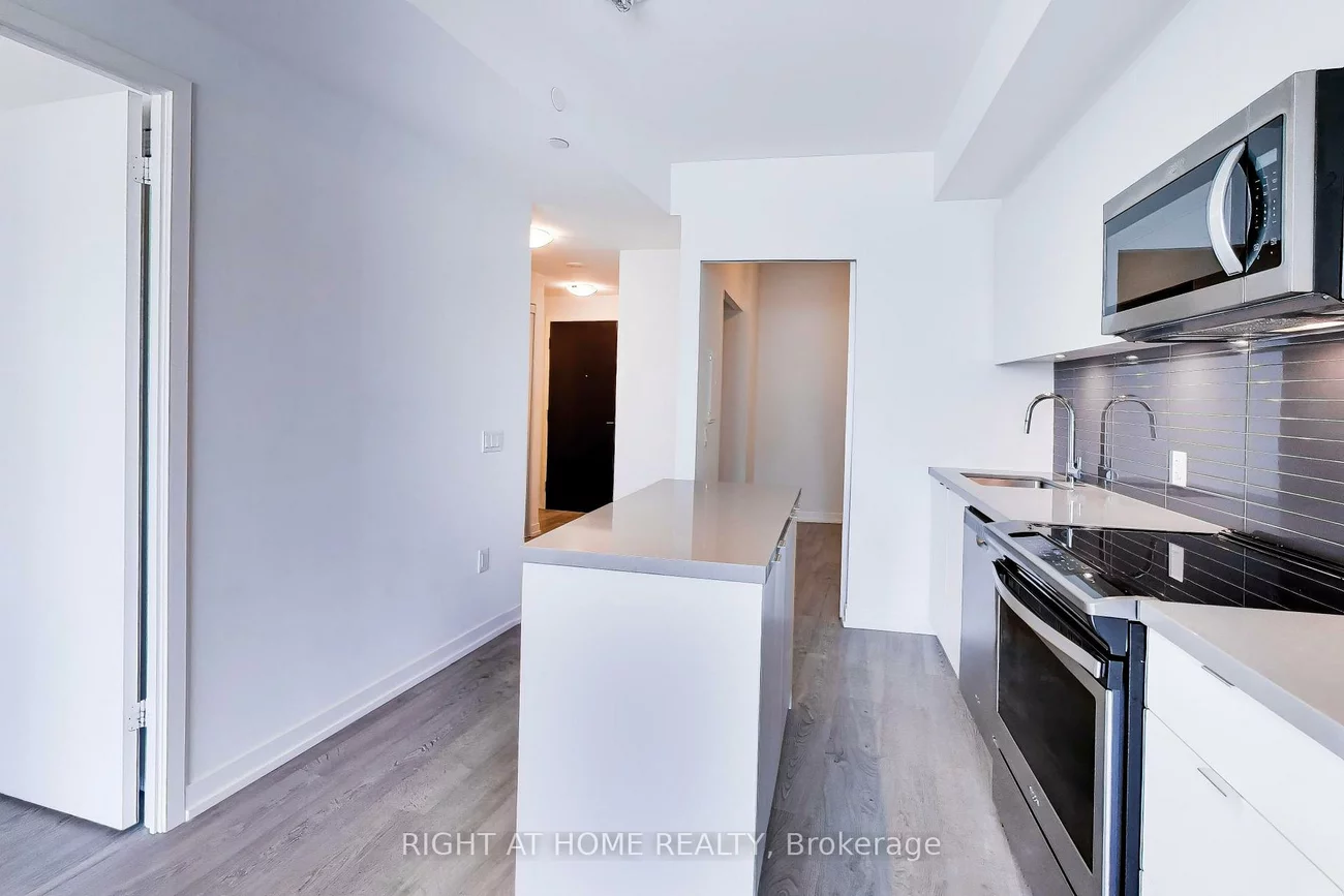 8868, Yonge, South Richvale, Richmond Hill