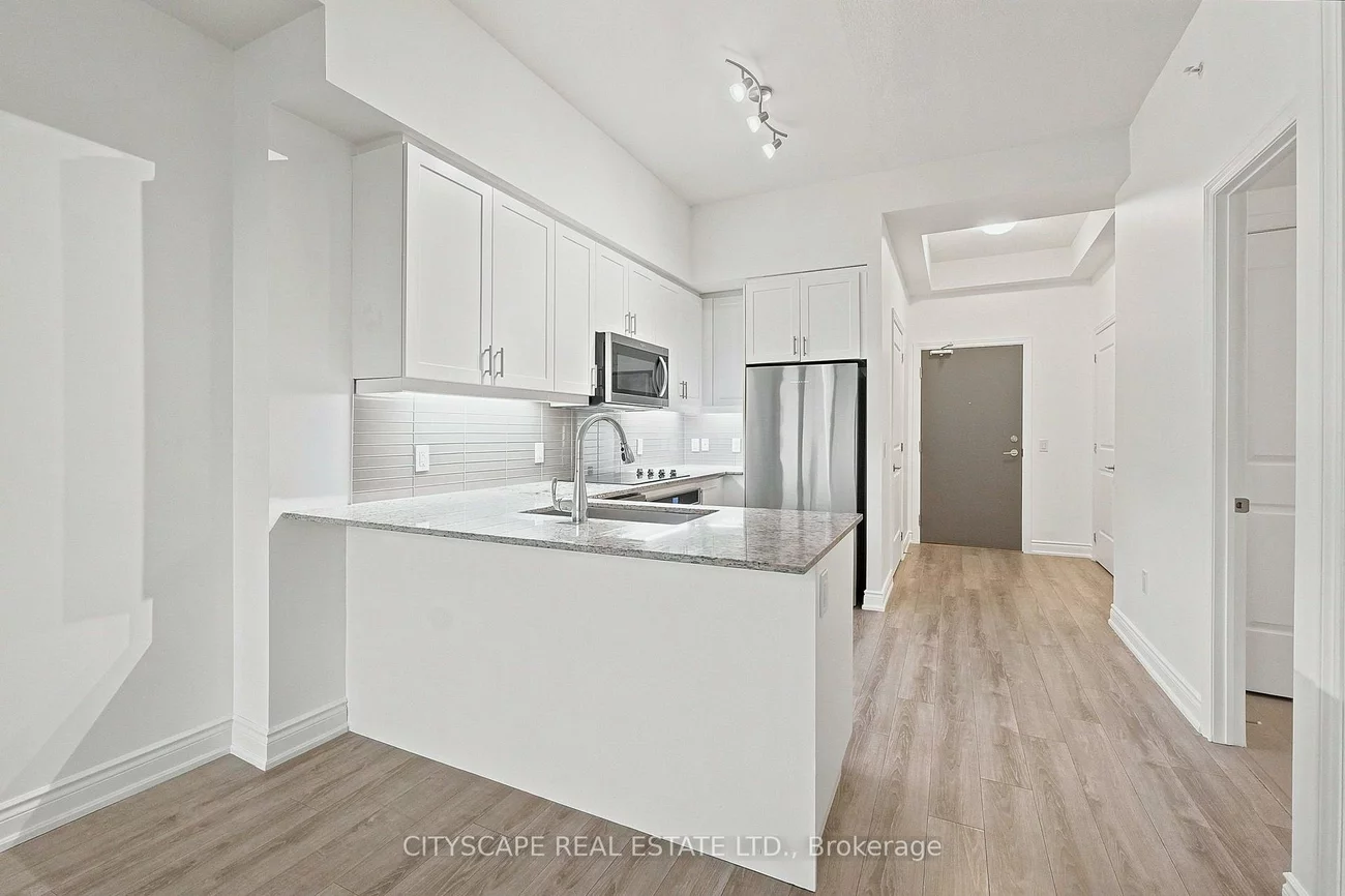 9618, Yonge, North Richvale, Richmond Hill