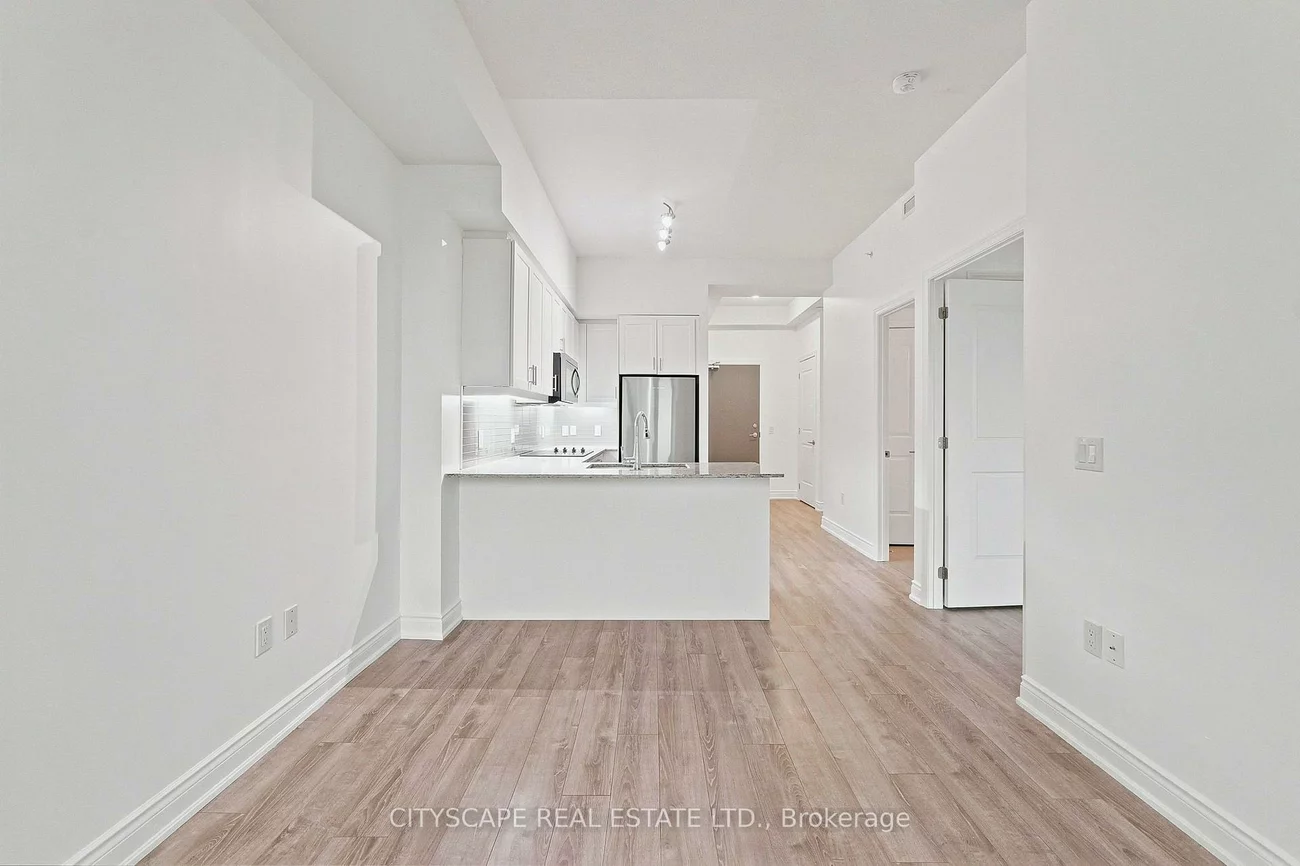9618, Yonge, North Richvale, Richmond Hill