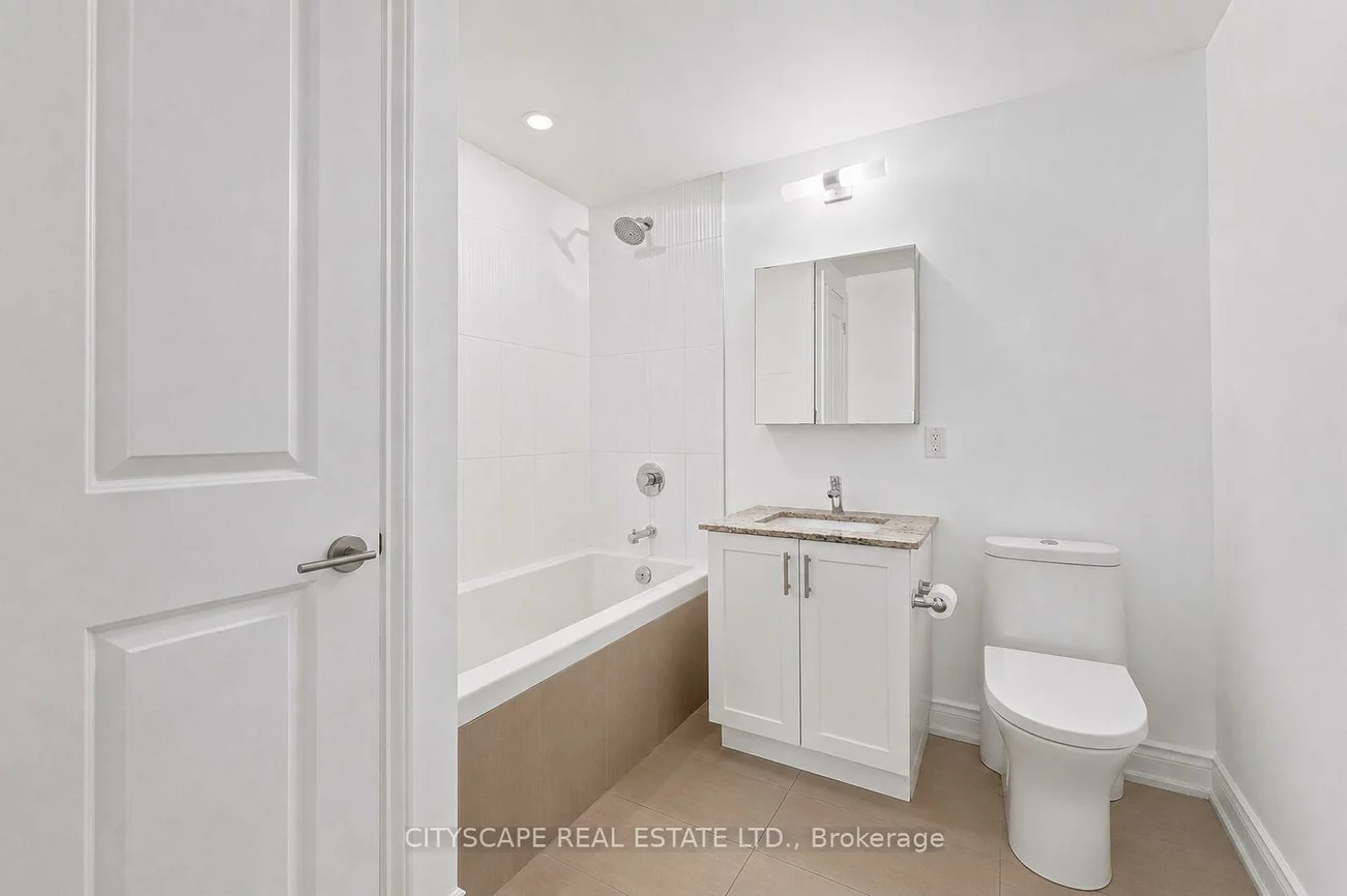 9618, Yonge, North Richvale, Richmond Hill