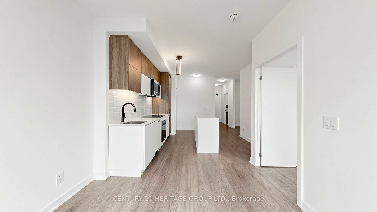 8888, Yonge, South Richvale, Richmond Hill