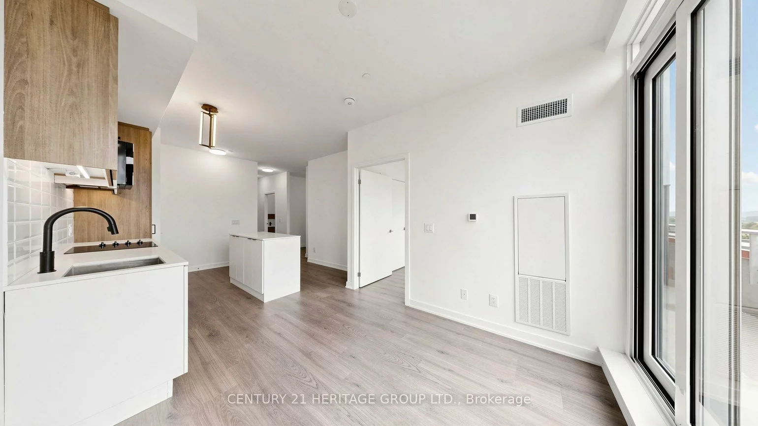 8888, Yonge, South Richvale, Richmond Hill