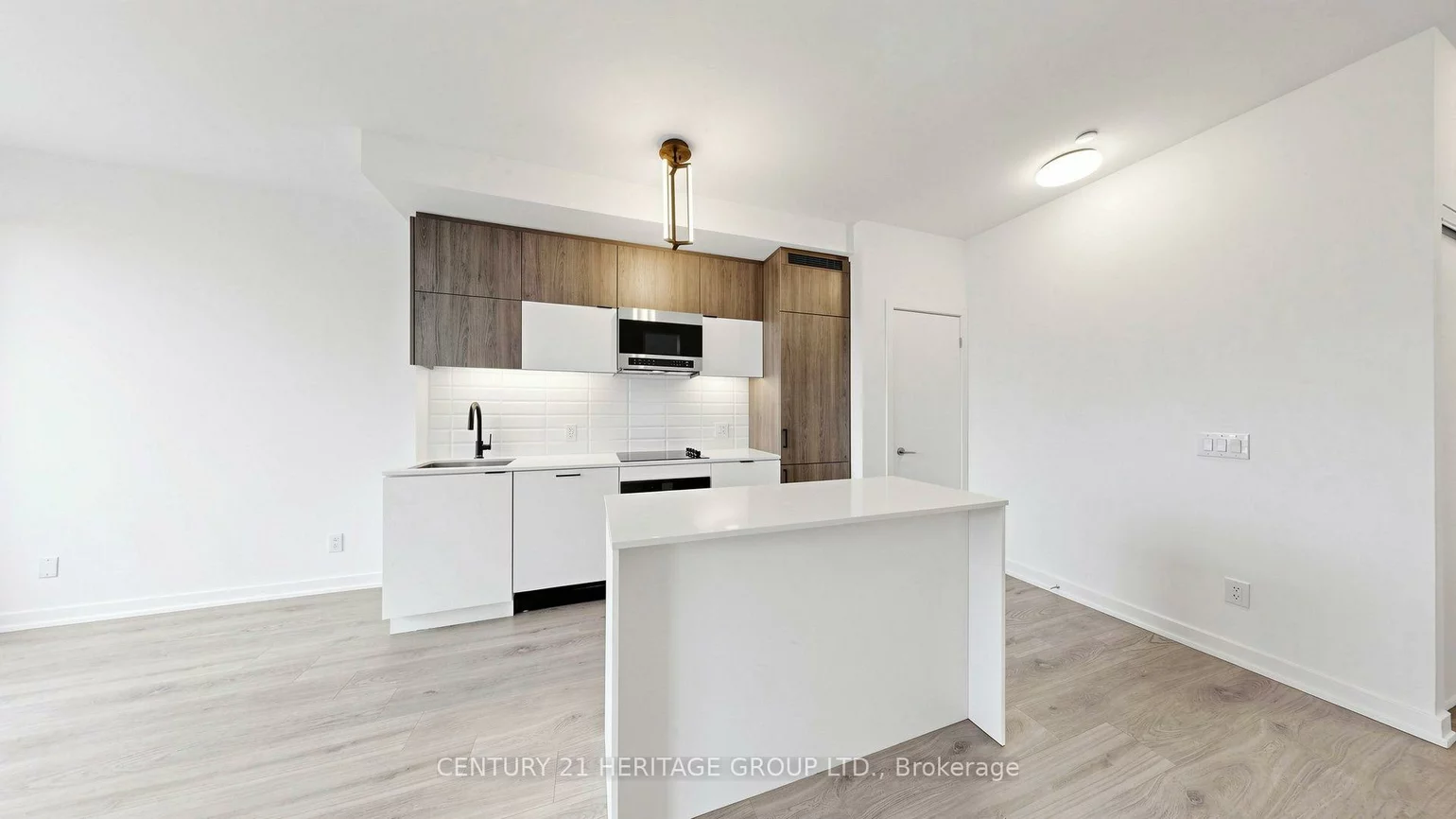 8888, Yonge, South Richvale, Richmond Hill
