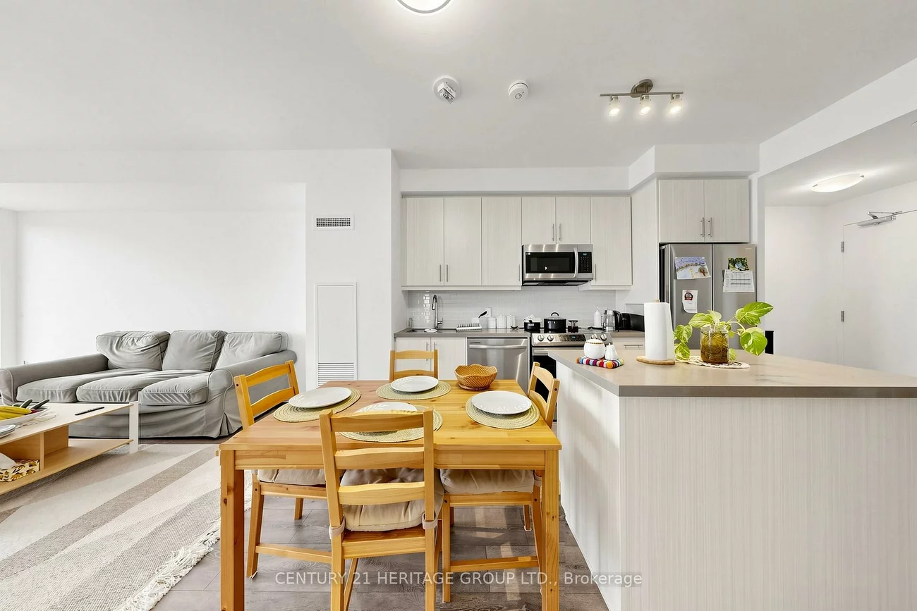 105, Oneida, Langstaff, Richmond Hill