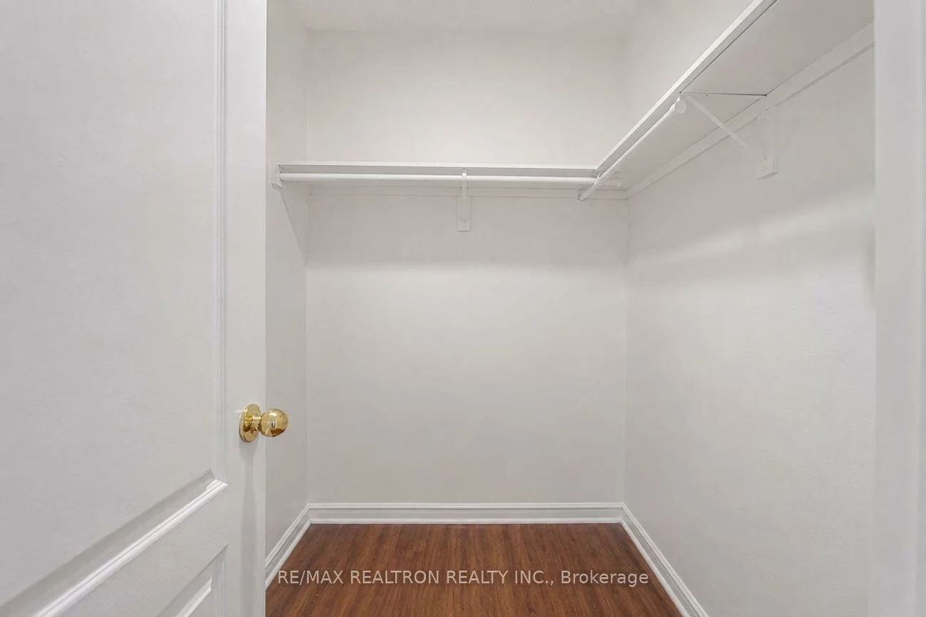 190, Harding Blvd, North Richvale, Richmond Hill