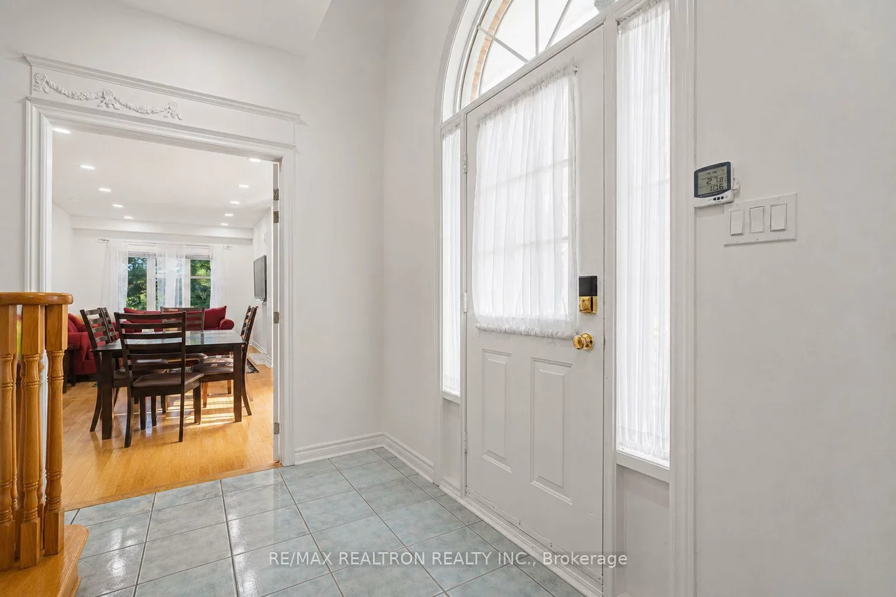 190, Harding Blvd, North Richvale, Richmond Hill