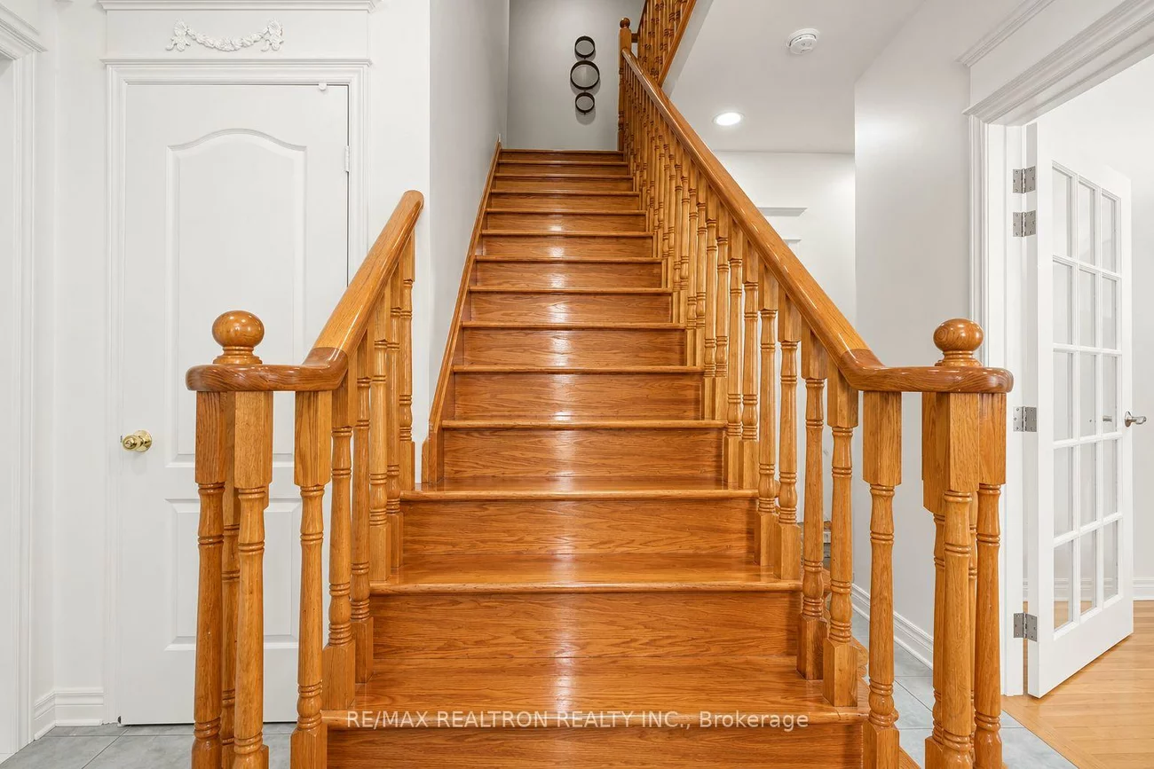 190, Harding Blvd, North Richvale, Richmond Hill