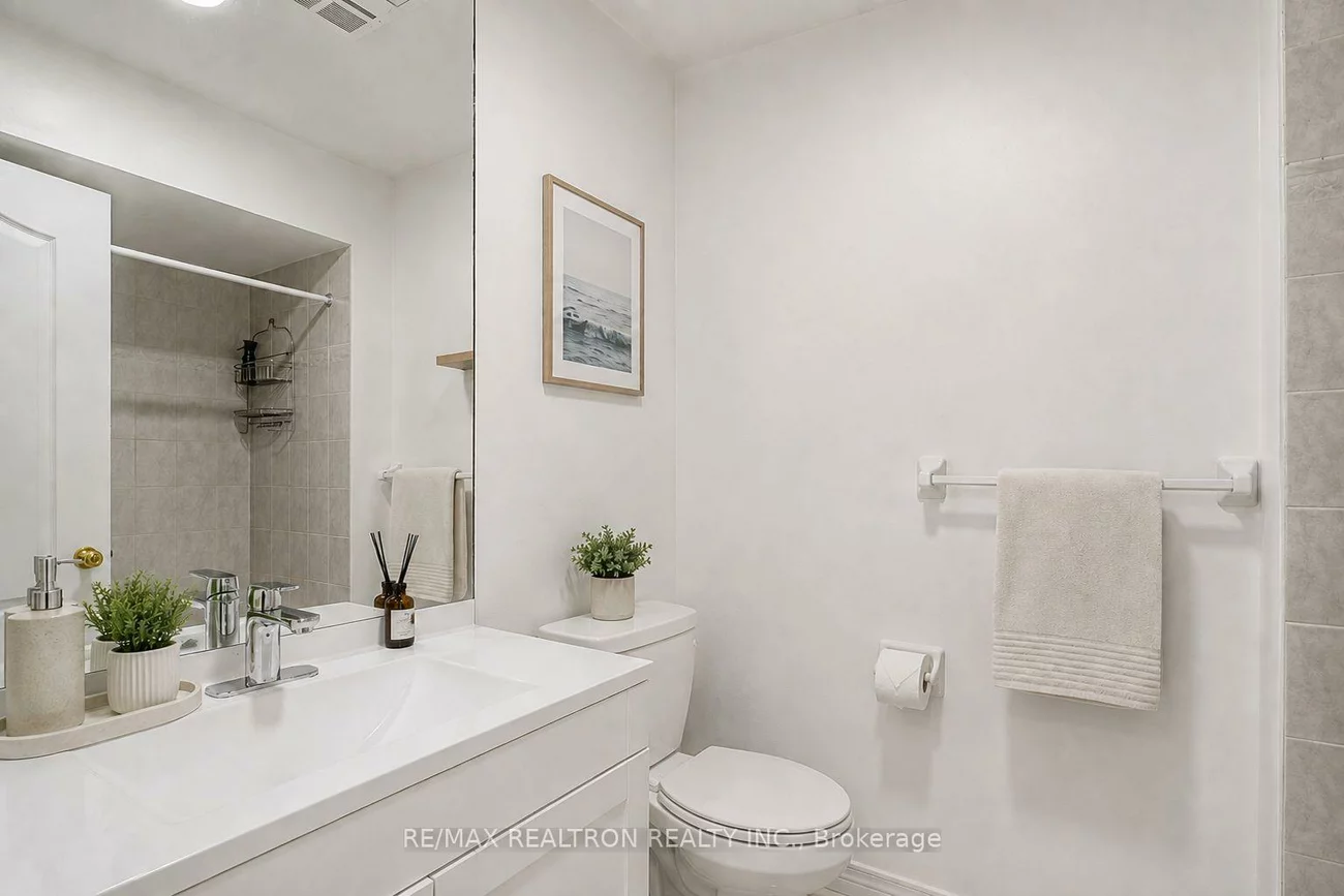 190, Harding Blvd, North Richvale, Richmond Hill