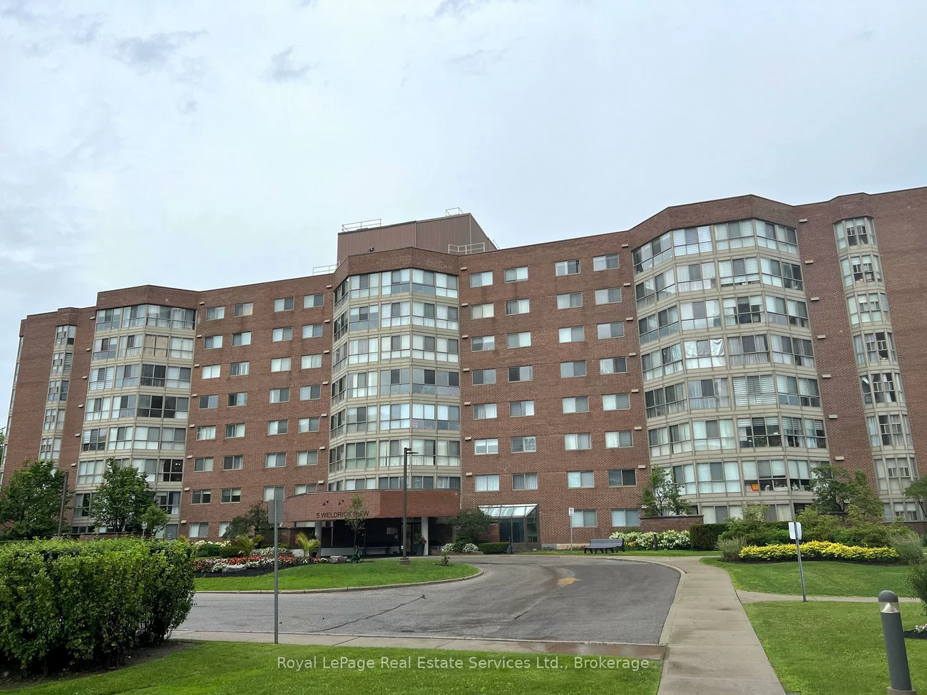 5, Weldrick, North Richvale, Richmond Hill