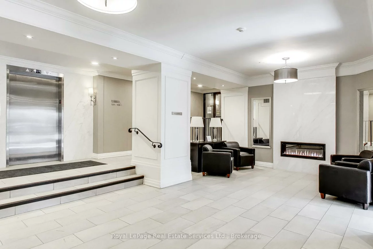 5, Weldrick, North Richvale, Richmond Hill