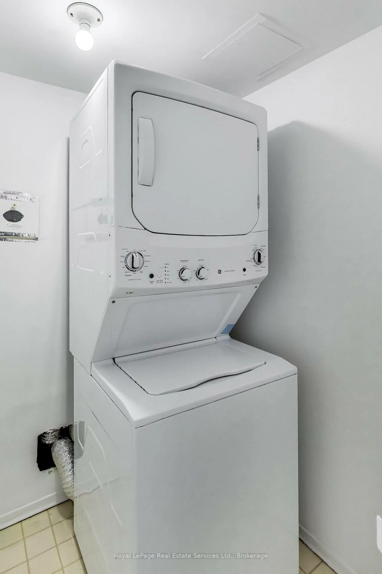 5, Weldrick, North Richvale, Richmond Hill