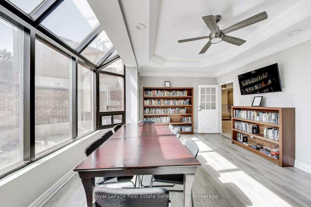5, Weldrick, North Richvale, Richmond Hill