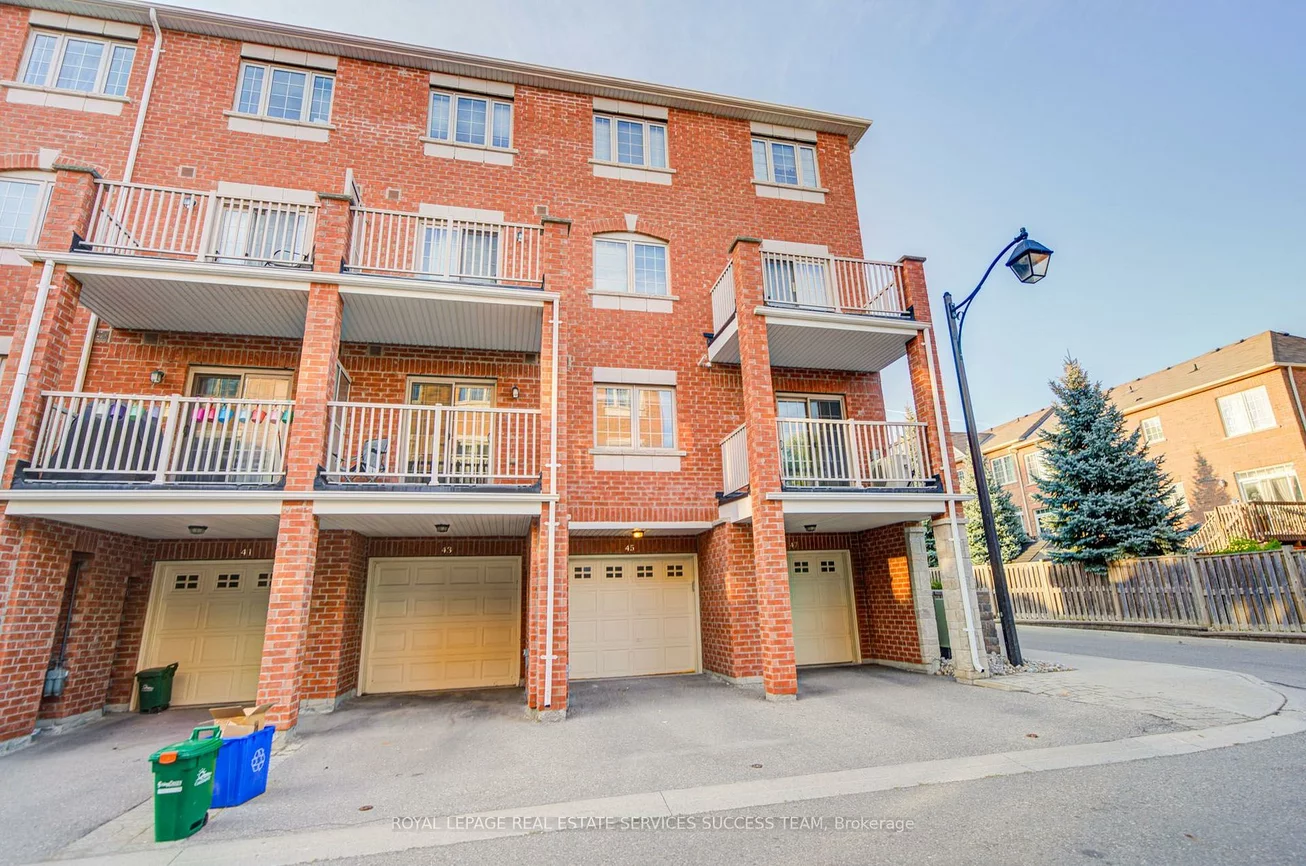 45, Ormerod, Devonsleigh, Richmond Hill
