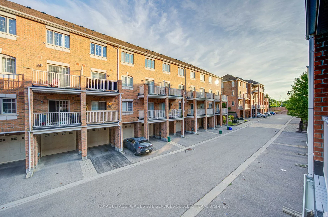 45, Ormerod, Devonsleigh, Richmond Hill