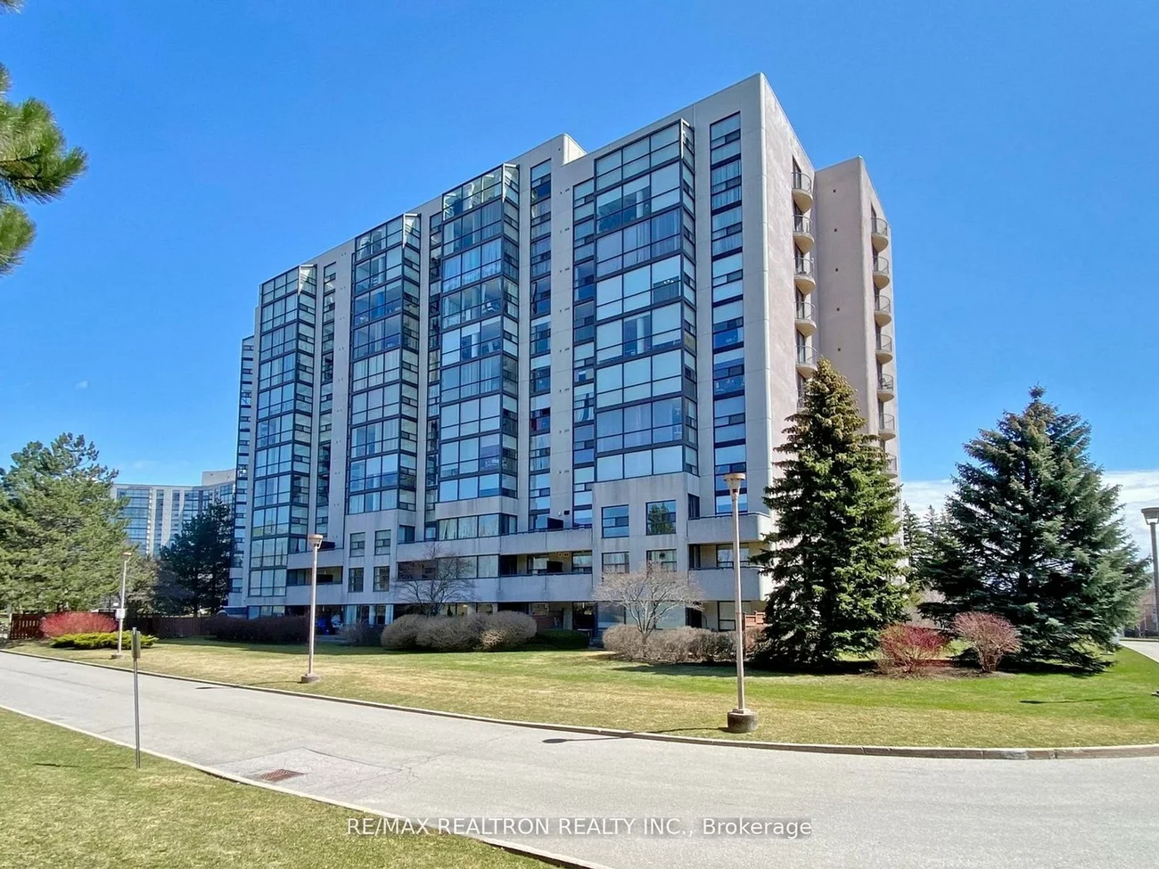 40, Harding, North Richvale, Richmond Hill