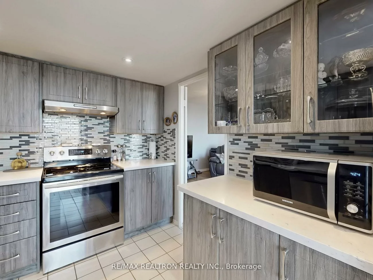 40, Harding, North Richvale, Richmond Hill