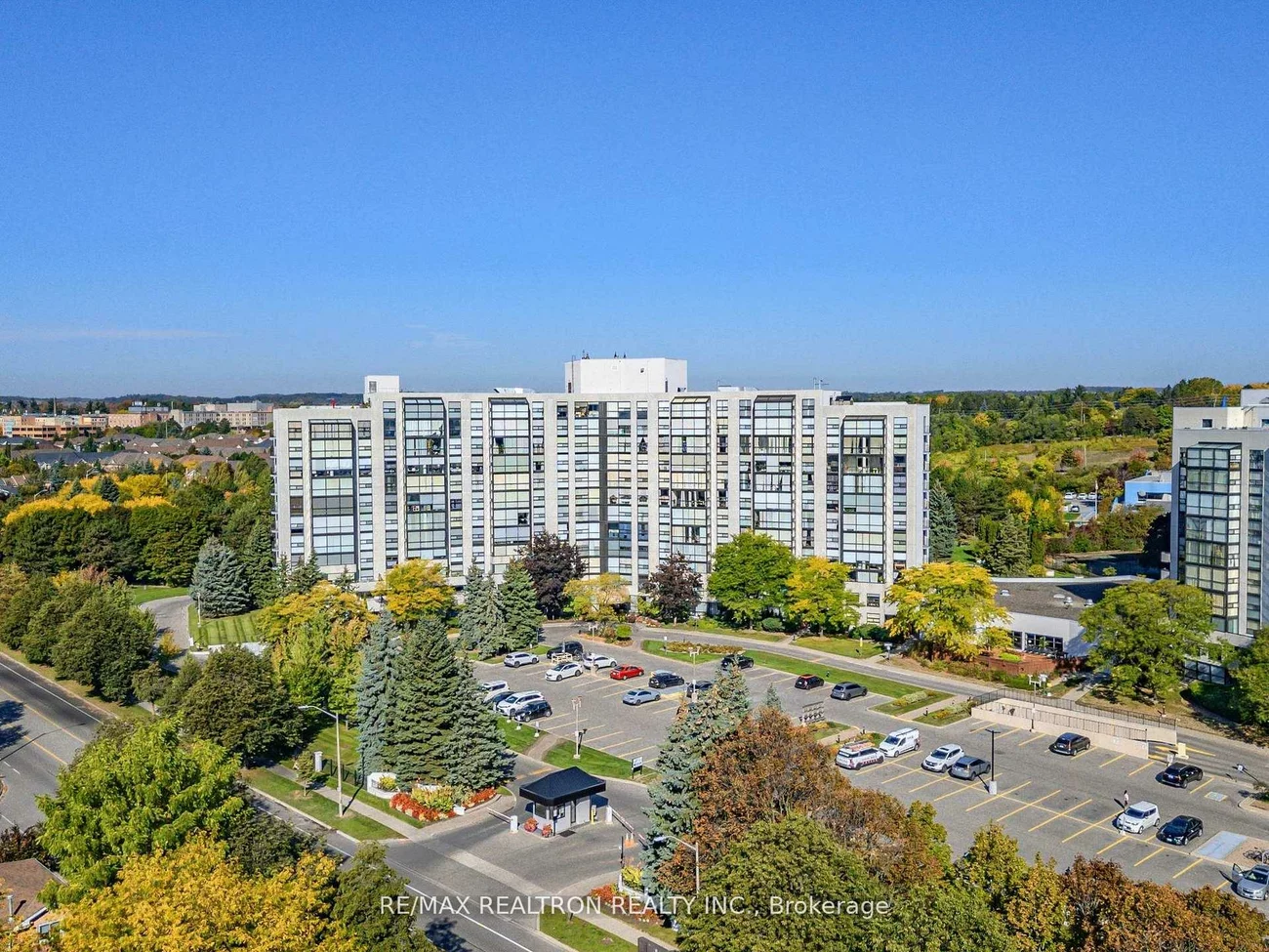 40, Harding, North Richvale, Richmond Hill