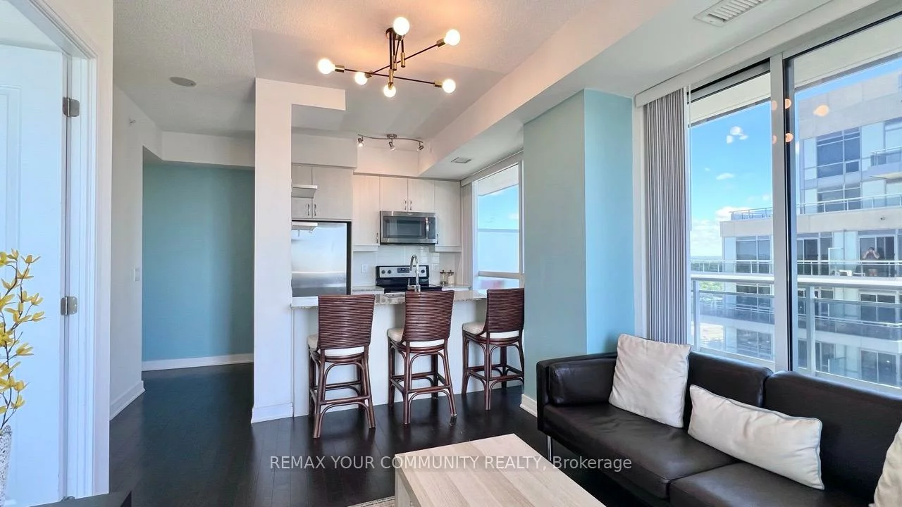 9201, Yonge, Langstaff, Richmond Hill