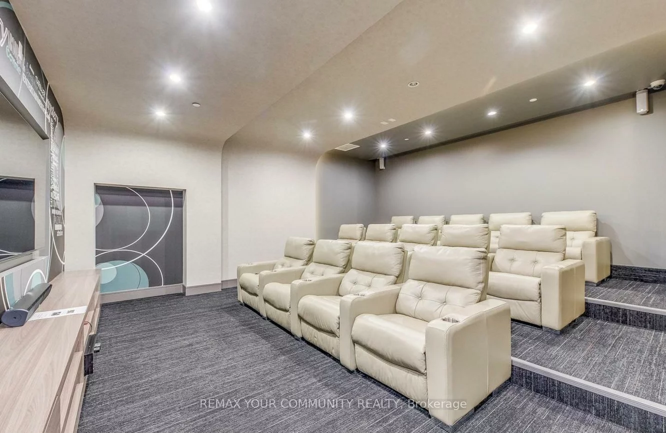 9201, Yonge, Langstaff, Richmond Hill