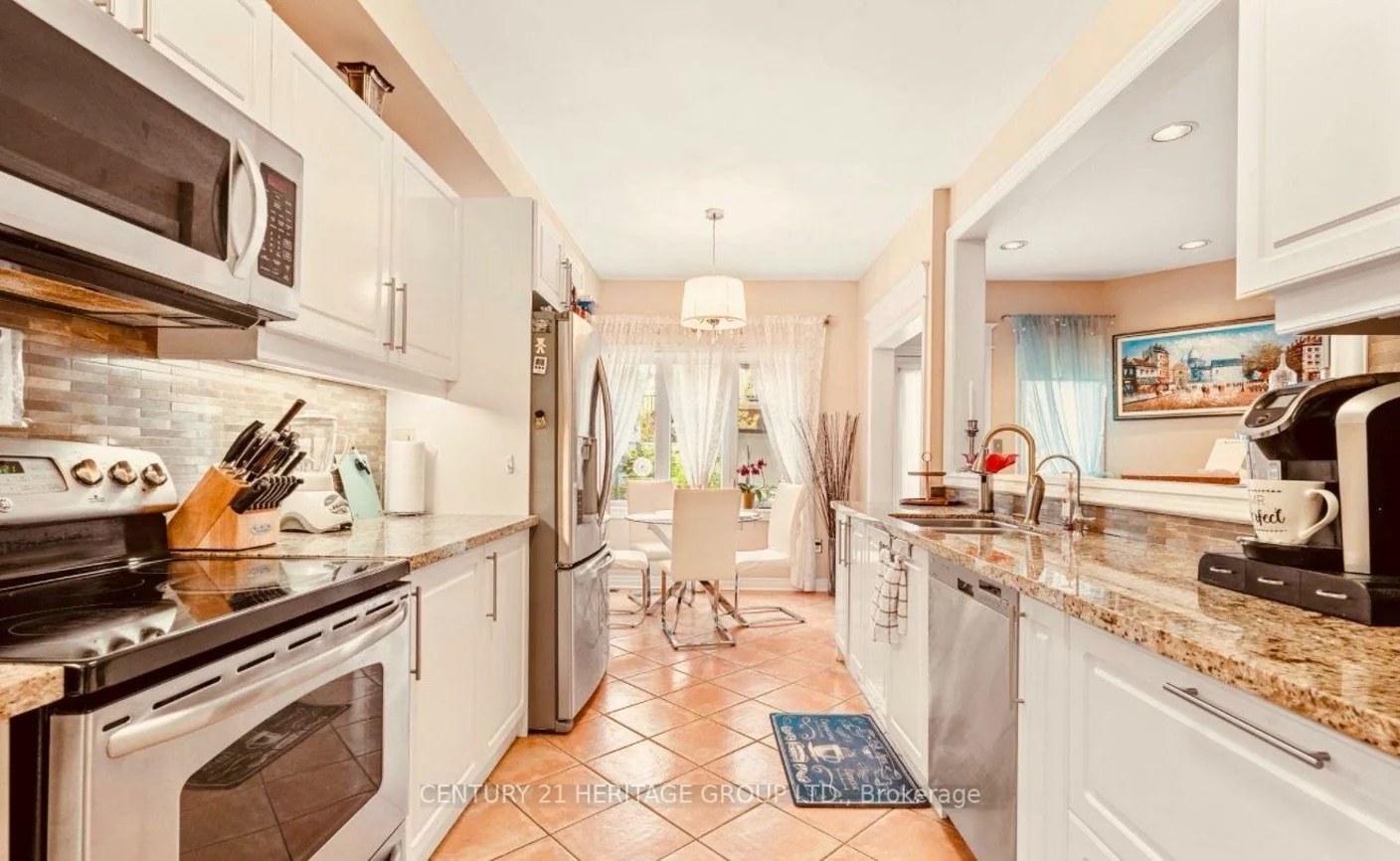 255, Shaftsbury, Westbrook, Richmond Hill